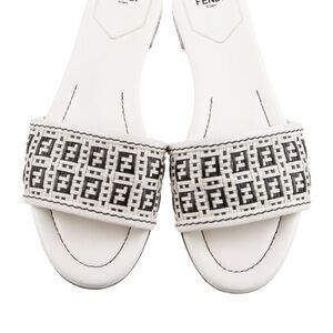 Fendi Rafia Logo Slide Sandals leather black and white F print 39/9